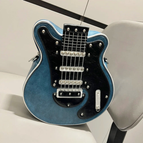 Umhängetasche in Gitarrenform