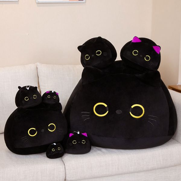Schwarzes Katzen-Plüschtier & Cousins