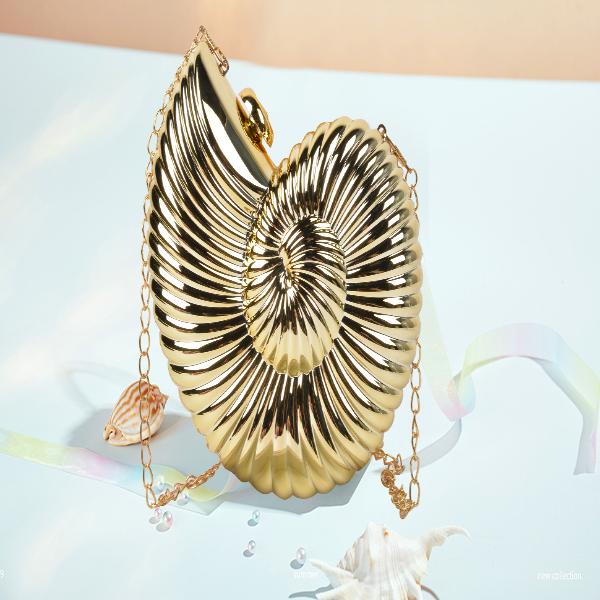 Luxury Acrylic Shell Clutch Bag