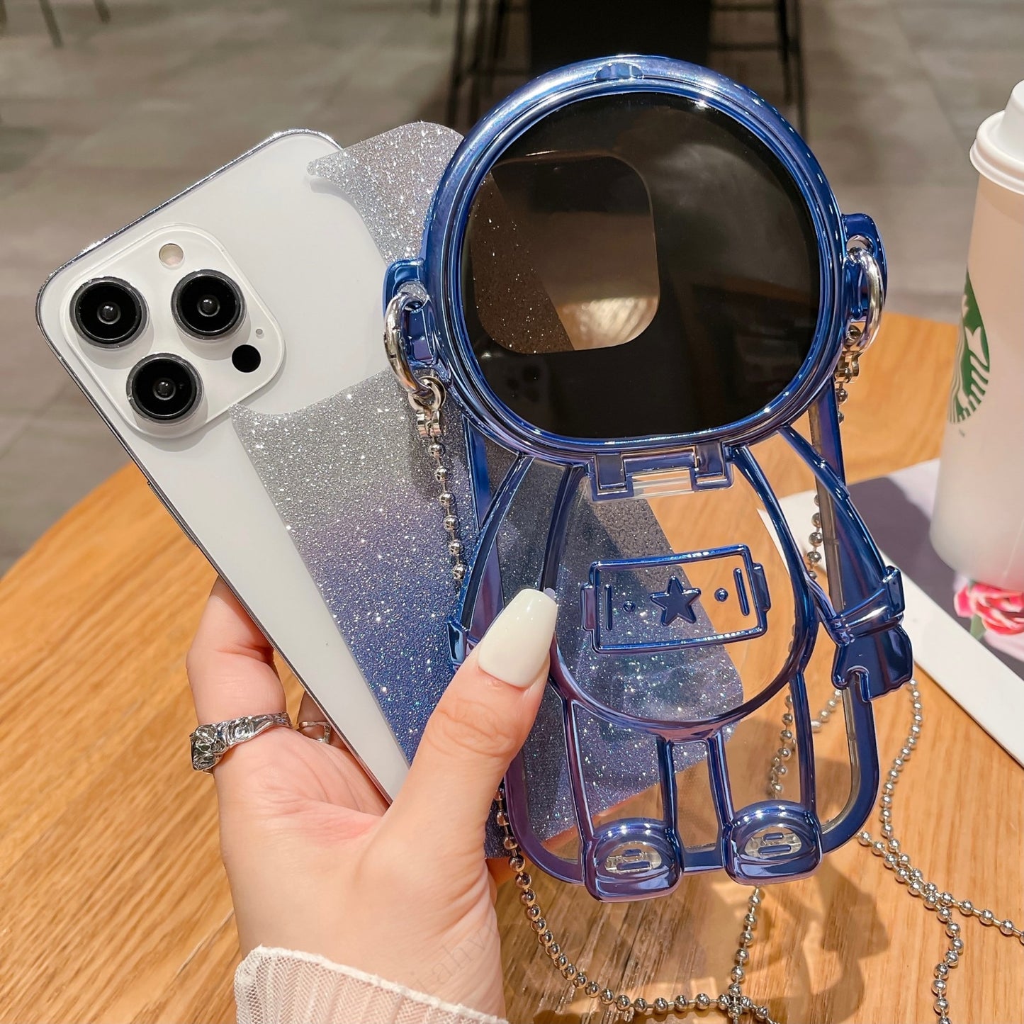 iPhone用グリッター宇宙飛行士電話ケース(レンズ保護ケース)