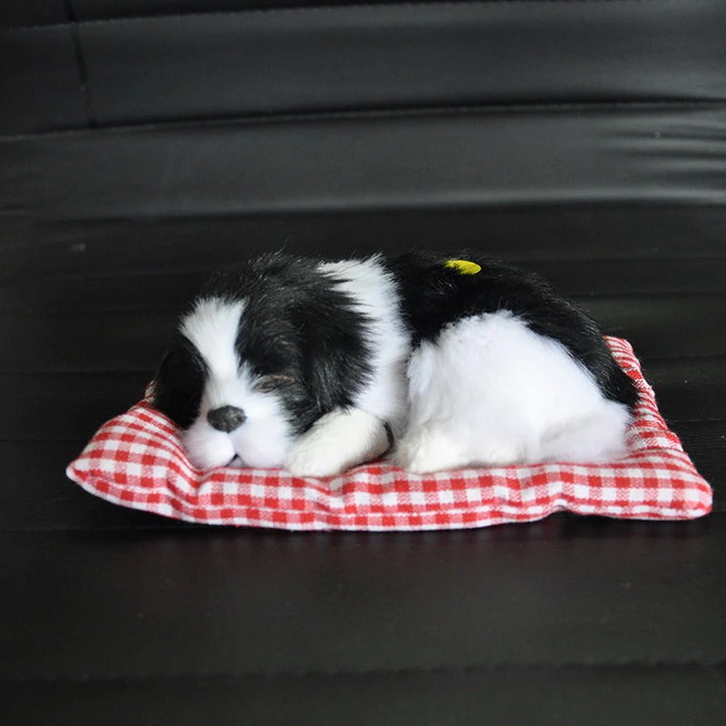 Plüsch-Hundespielzeug für das Armaturenbrett im Auto