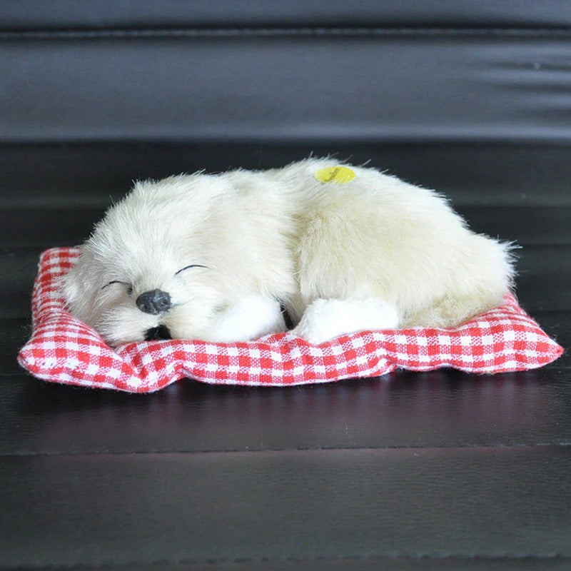 Plüsch-Hundespielzeug für das Armaturenbrett im Auto