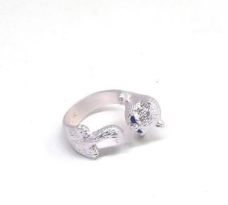 Ring mit Glückskatze, Smiley-Katze und Umarm-Katze