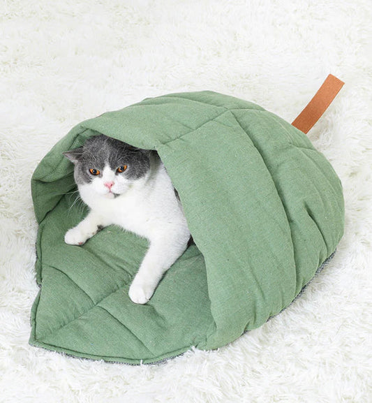 Cat Leaf Shape Cave Bed