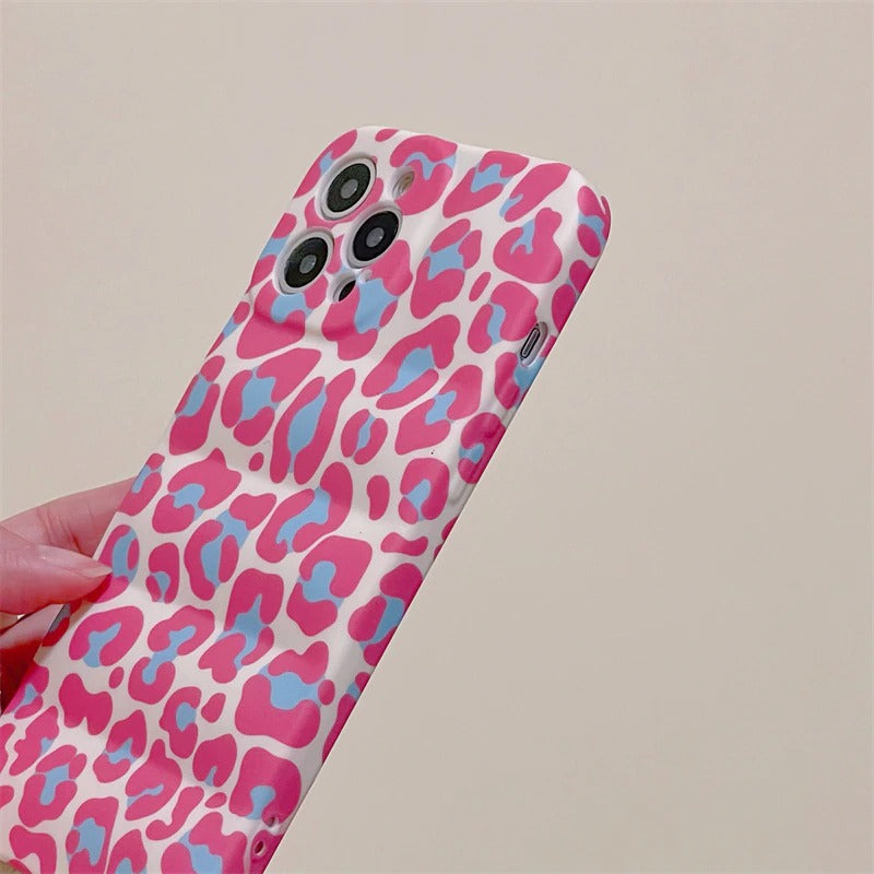 Pufferetui mit Leopardenmuster in Pink