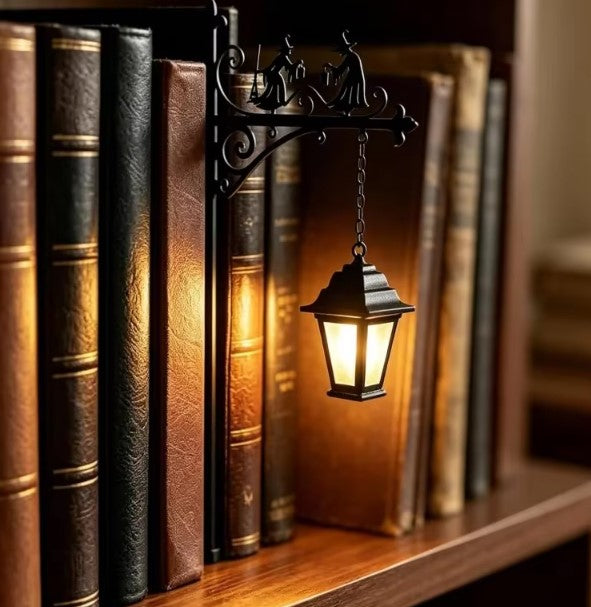 Ghost Streetlamp Bookstand™
