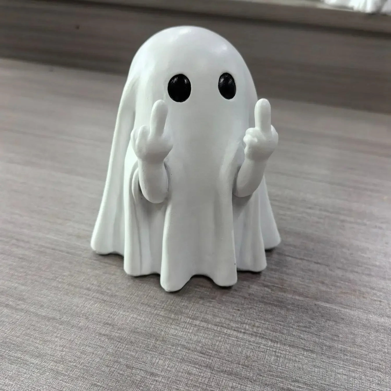 Middle Finger Ghost Statue – Barkermeow