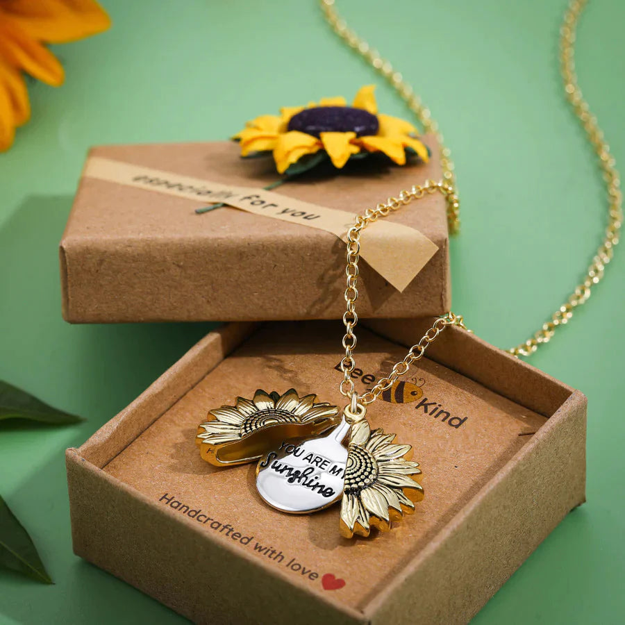 Personalized Sunflower Photo Locket Necklace - Customizable Picture Inside For Women, Mom, Gift